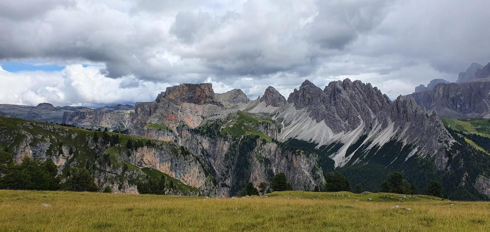 Garni Hotel Iris Selva di Val Gardena Luaran gambar